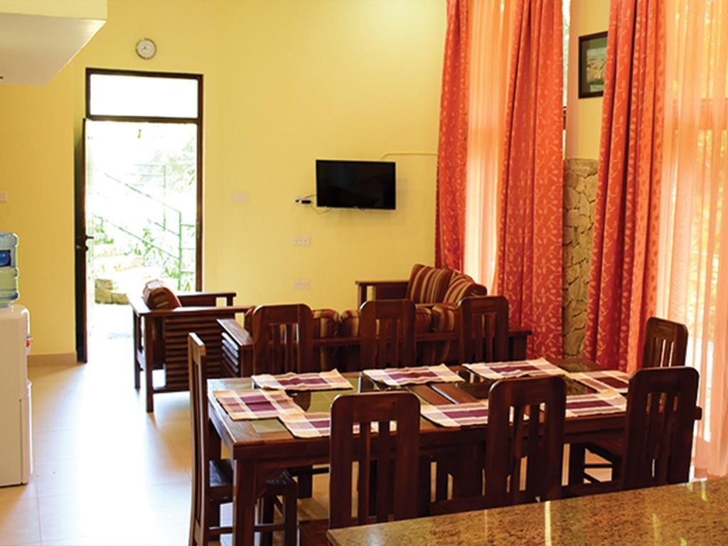 Aronka Homestay Kandy Exteriör bild
