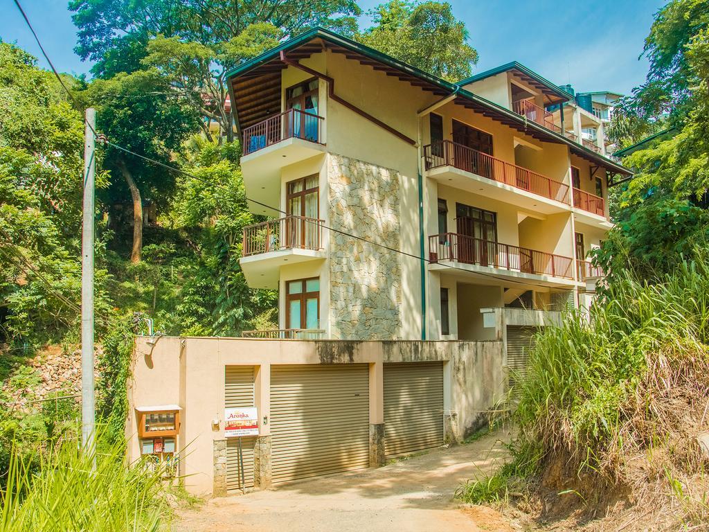 Aronka Homestay Kandy Exteriör bild