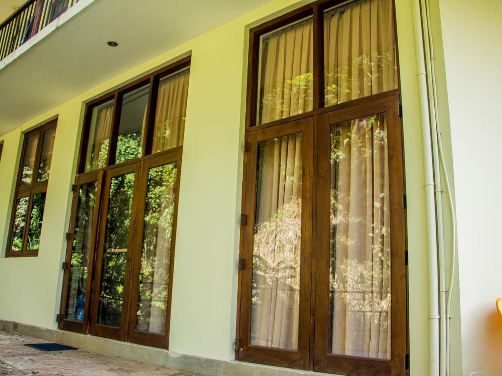 Aronka Homestay Kandy Exteriör bild