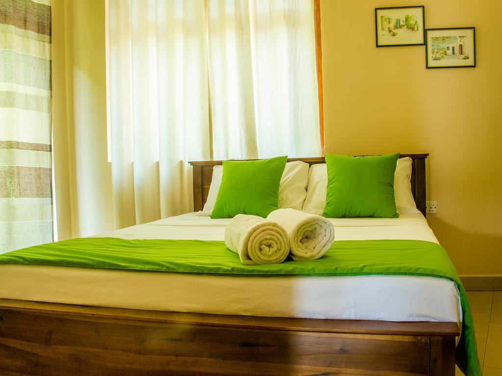 Aronka Homestay Kandy Exteriör bild