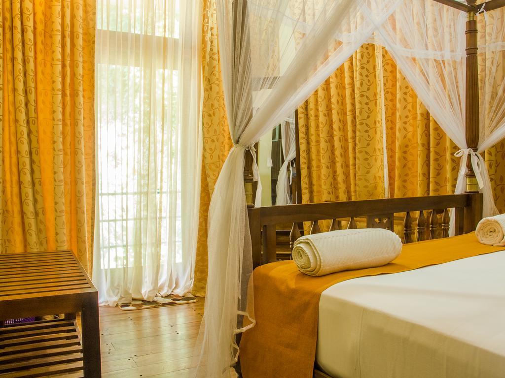 Aronka Homestay Kandy Exteriör bild