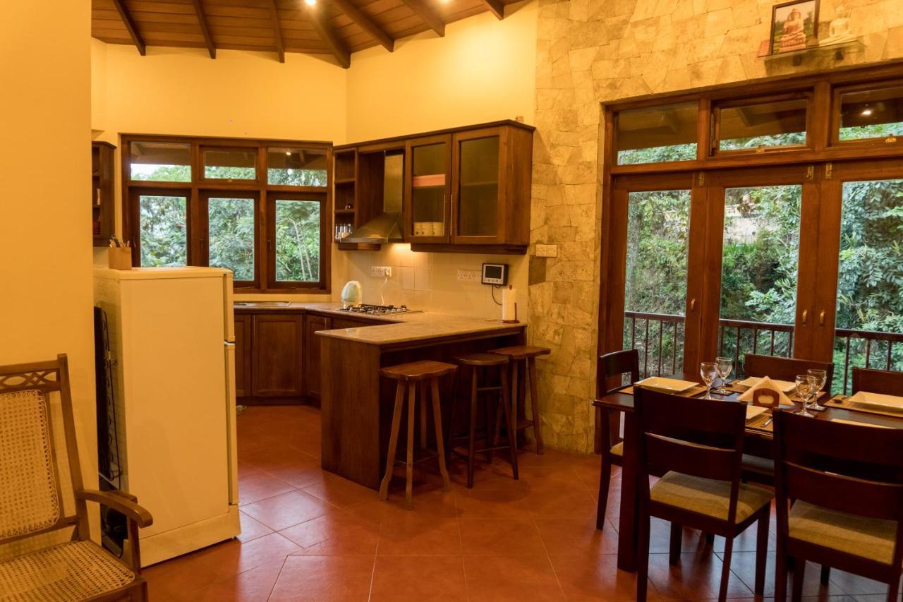 Aronka Homestay Kandy Rum bild