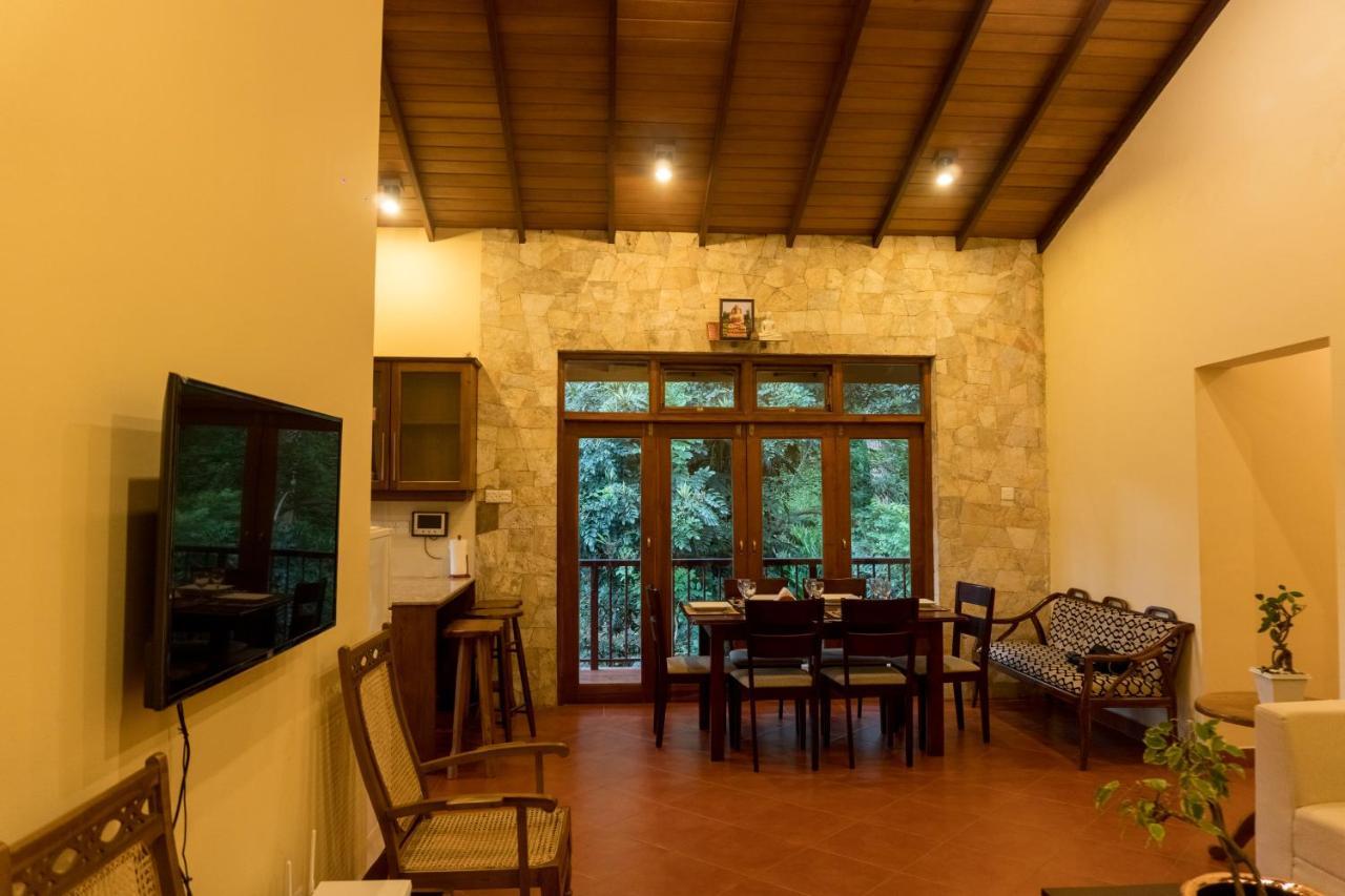 Aronka Homestay Kandy Exteriör bild