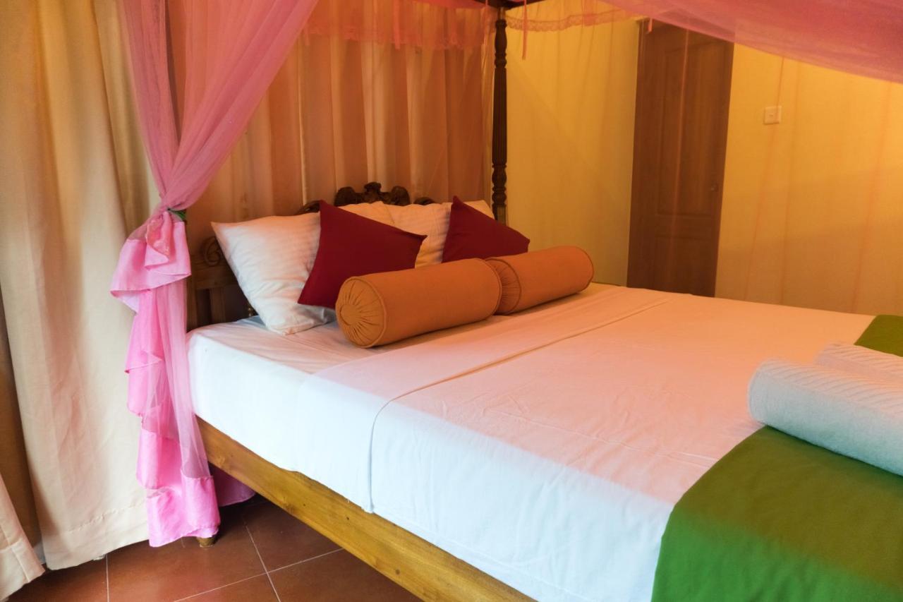 Aronka Homestay Kandy Rum bild